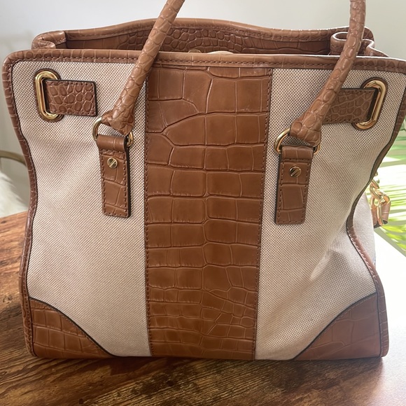 Michael Kors leather and fabric purse with handles! - Picture 5 of 7